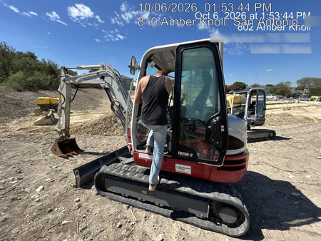 2023 TAKEUCHI TB250-2CR
