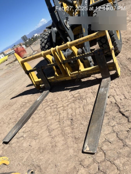 2020 JOHN DEERE 96" Loader Fork Carriage - John Deere