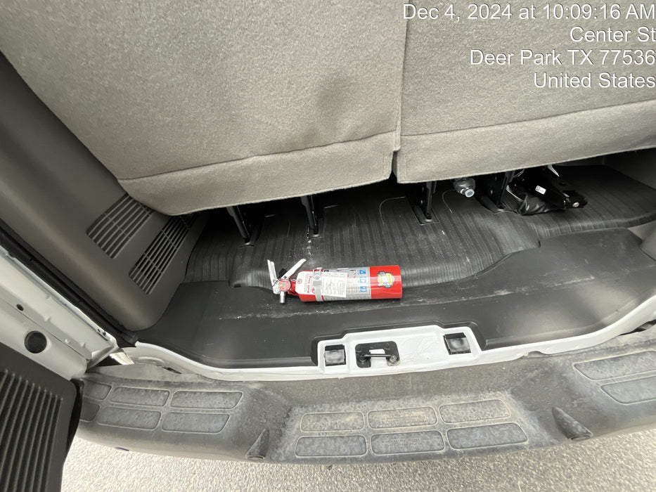 2024 CHEVROLET Express Van - Rental