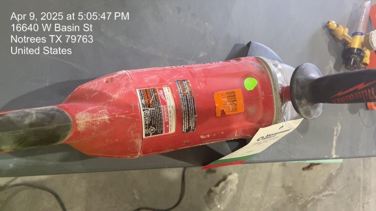 2022 MILWAUKEE 6088-31