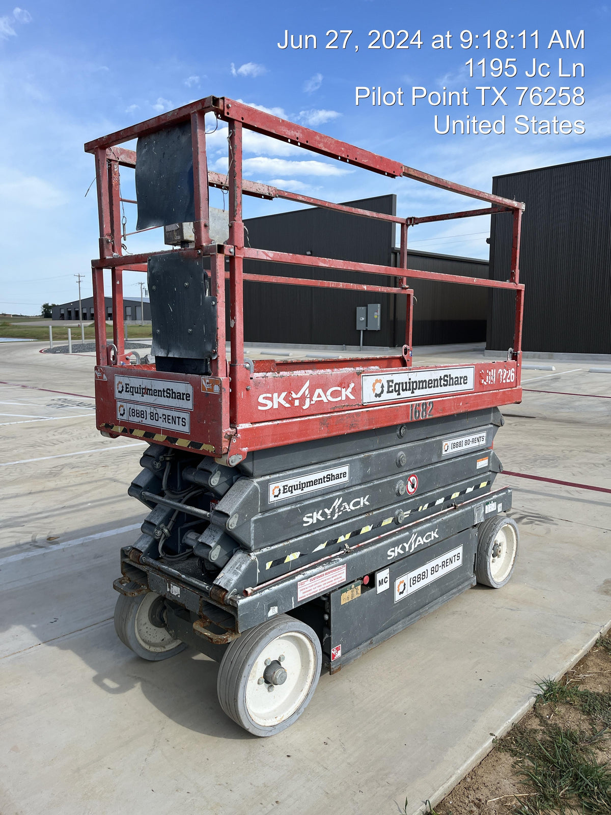 2016 Skyjack SJIII-3226 Skyjack SJ3226 Scissor Lift