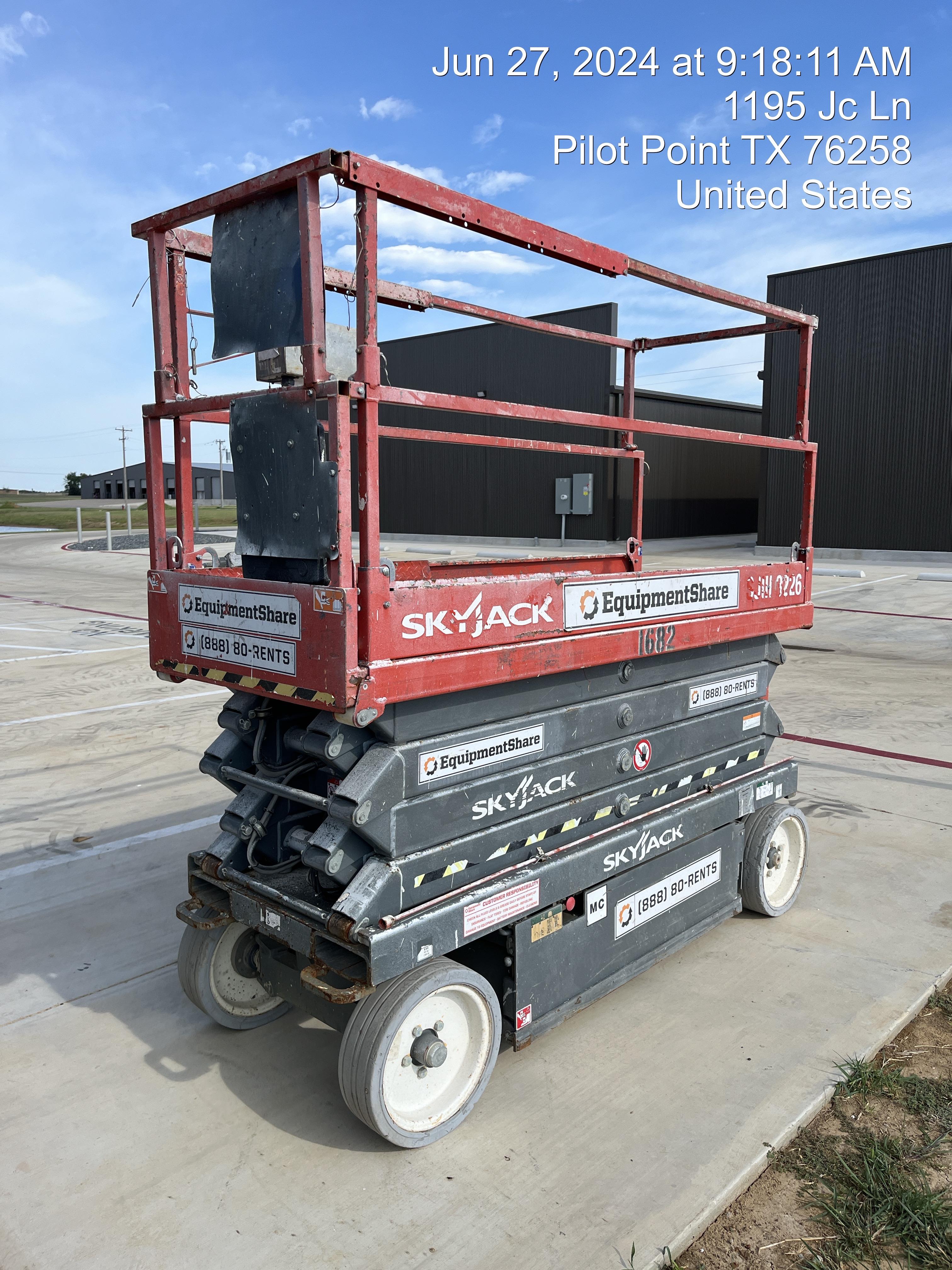 2016 Skyjack SJIII-3226 Skyjack SJ3226 Scissor Lift