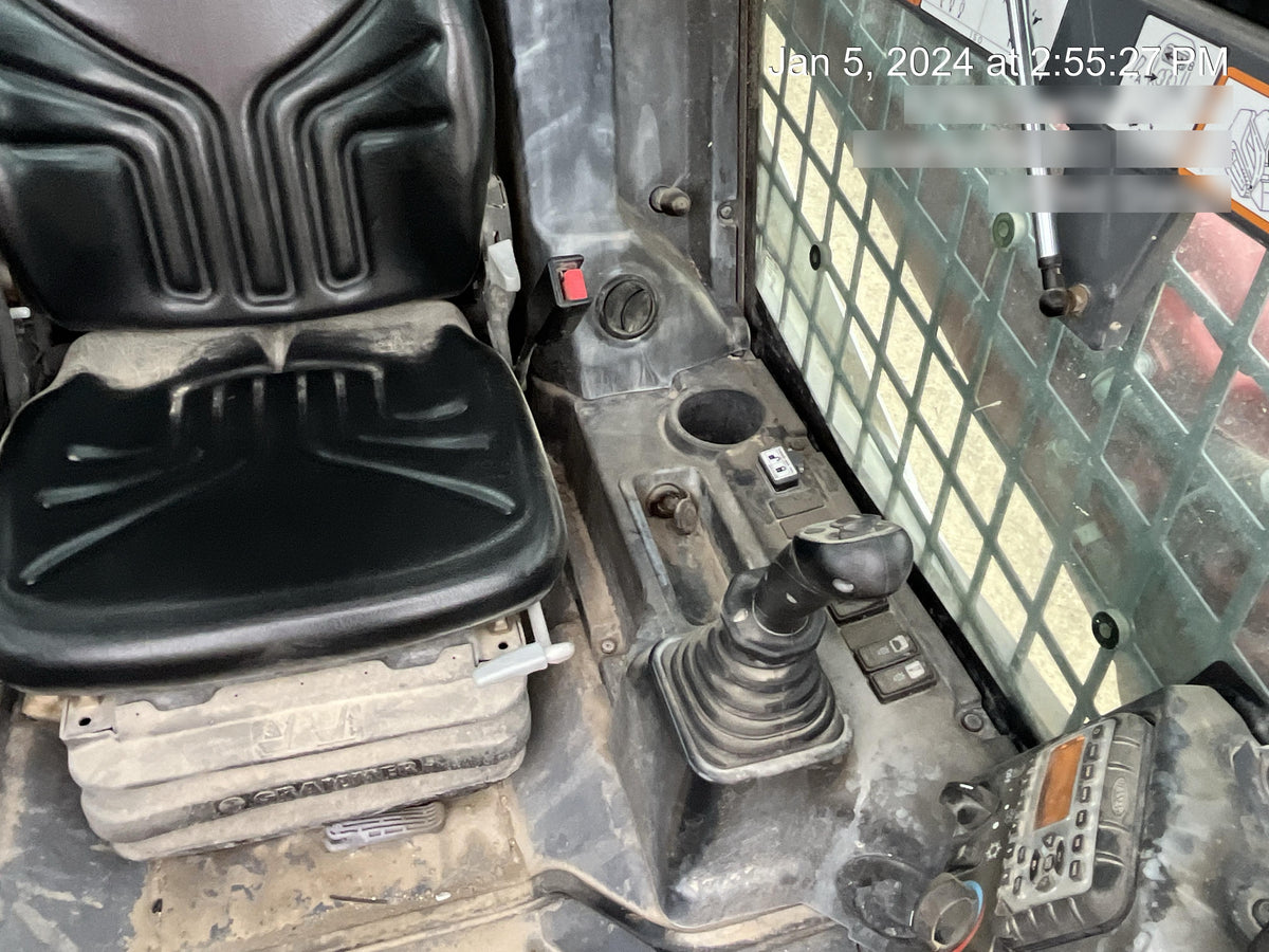 2023 TAKEUCHI TL10V2-CR