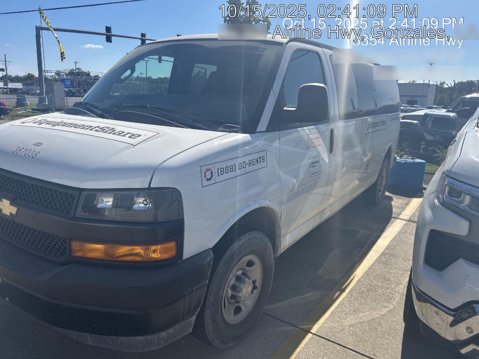 2023 CHEVROLET Express Van - Rental