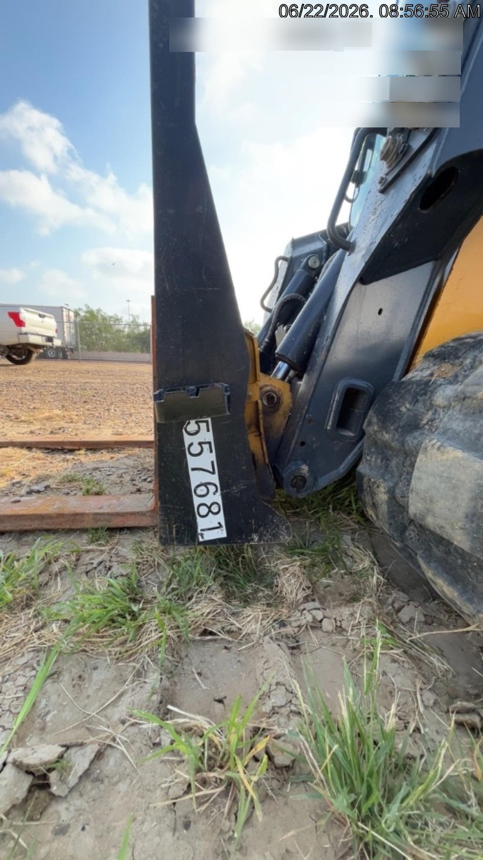 2025 ARROW MATERIAL HANDLING F5100CB - 72"
