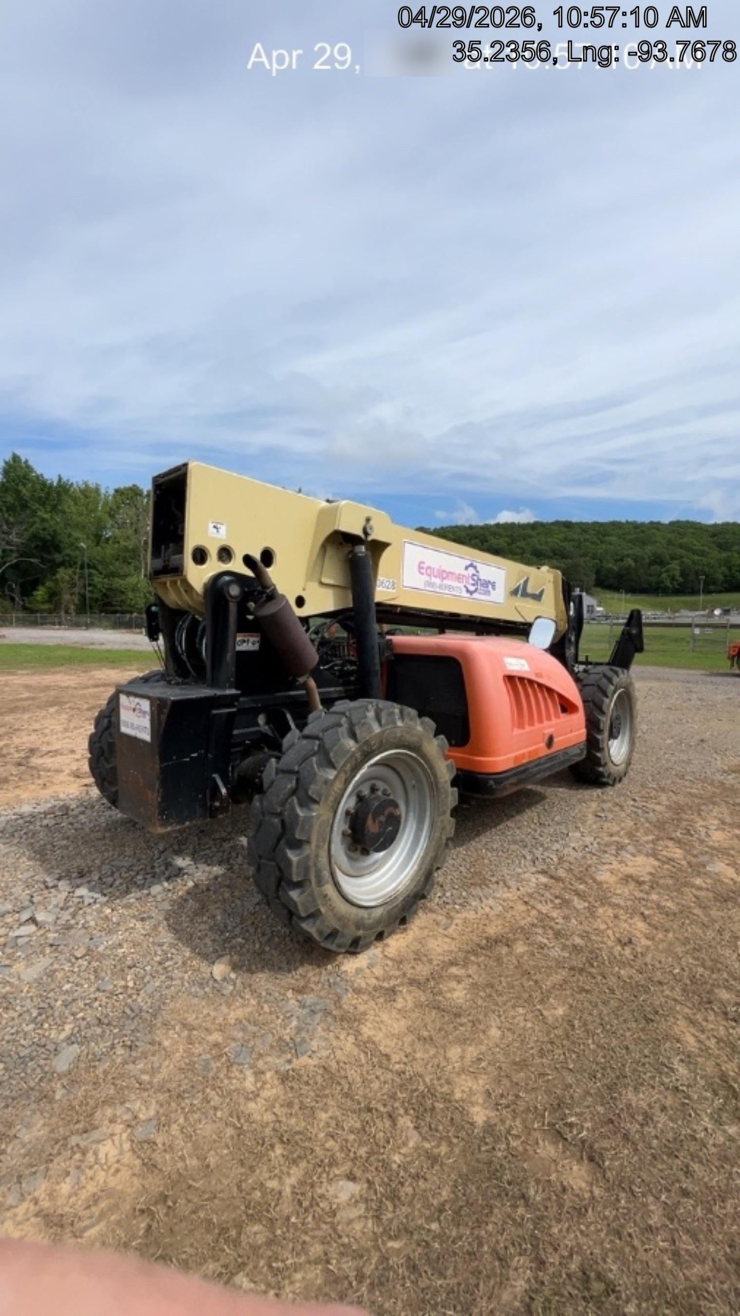 2007 JLG G10-55A