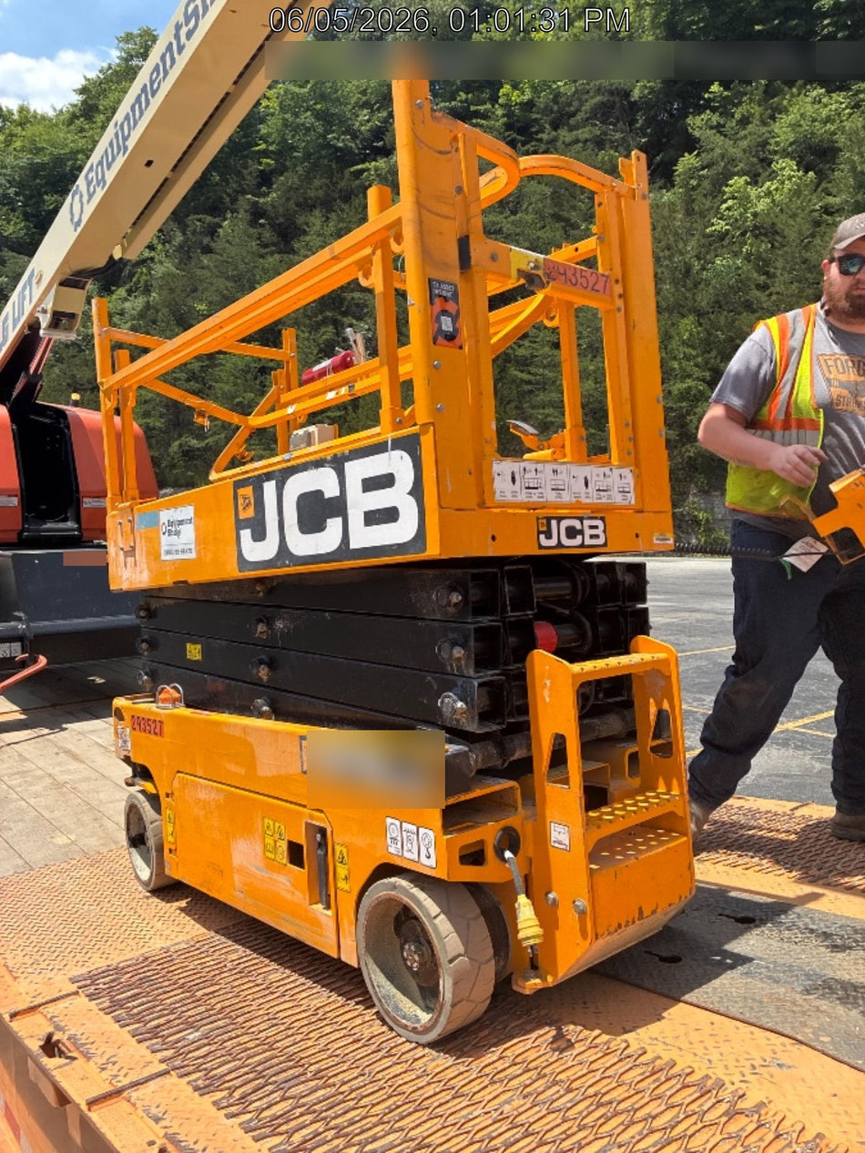 2023 JCB S1930E
