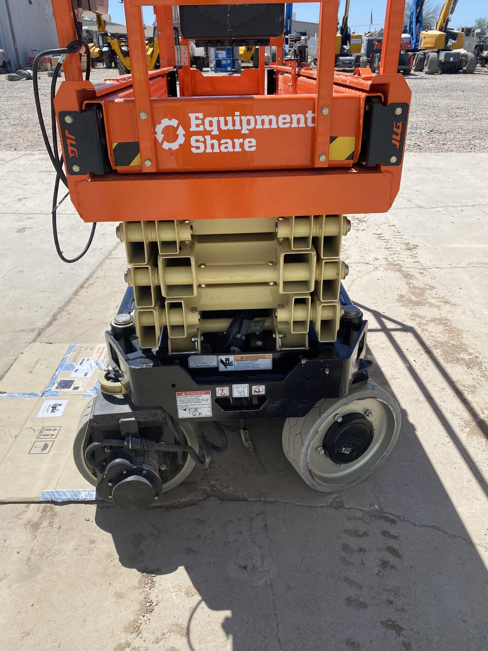 2022 JLG ES2632