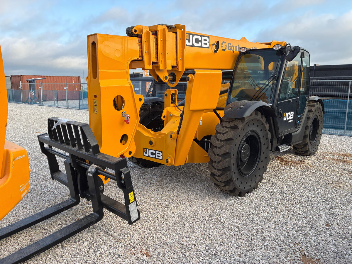2026 JCB 512-56