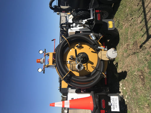 2021 Vac-Tron LP573XDT 500 Gallon Debris Tank w/ Hydraulic Tilt, two (2) 100 Gallon Water Tanks, Low Profile Torsion Axles (12,000 GVWR)