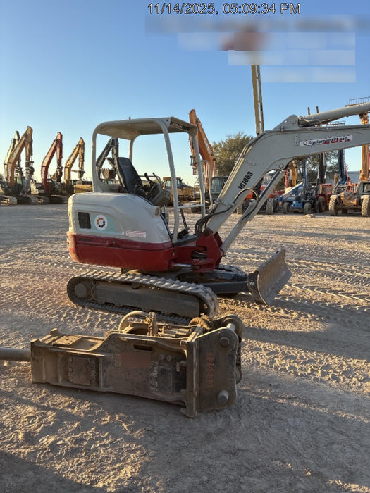 2021 TAKEUCHI TB235-2R