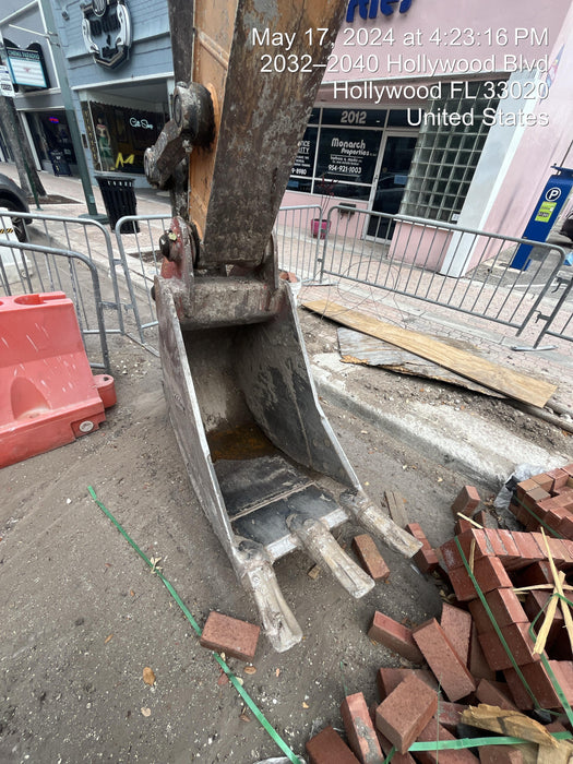 2023 FLECO 24" Bucket 80-85k - Fleco