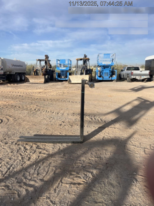 2019 Case 580N EP Canopy, 4WD, 1-Way Aux Hydraulics, Pilot Controls, Ride Control and Loader Aux Hydraulics, 900 LB. Front CWT, 82" HD LONG LIP (1 CU. YD.) W/BOCE AND LIFT EYES, FLIP OVER/STABILIZER PADS COMB