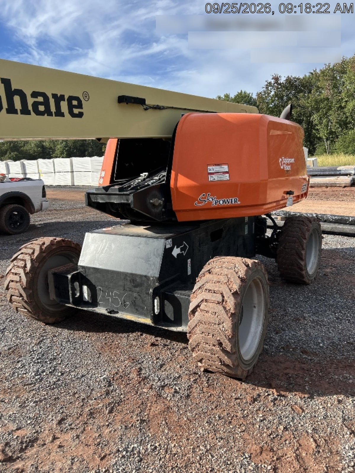 2025 JLG 660SJ