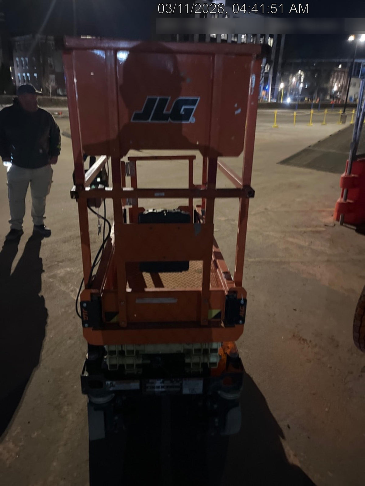 2022 JLG ES1330L