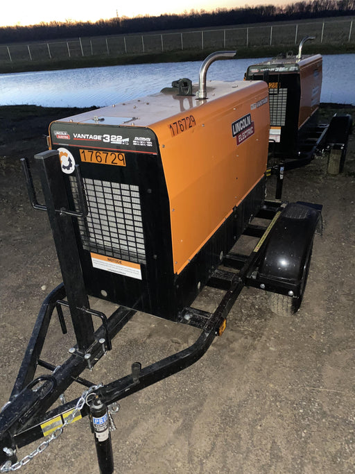 2021 Lincoln Electric Vantage 322 Vantage 322 Ready Pak 3 w/ Decals, ORANGE (includes trailer, cable rack, fender light kit) NO Telematics