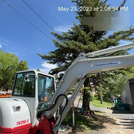 2022 TAKEUCHI TB250-2CR