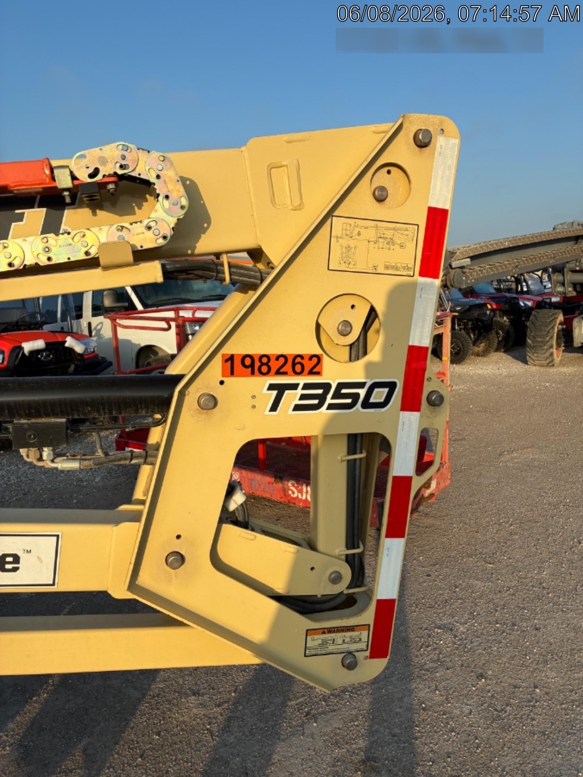 2022 JLG T350