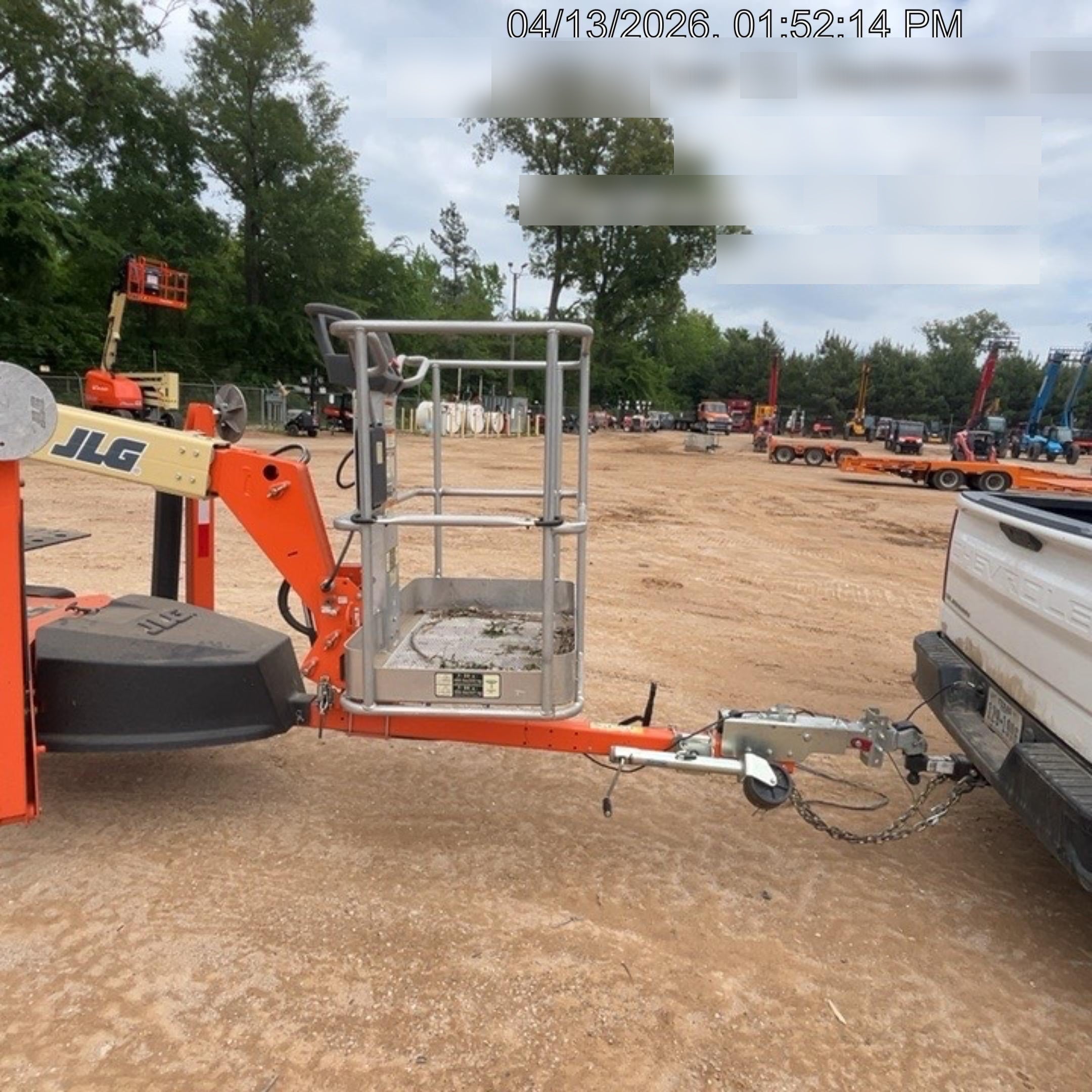 2023 JLG T350