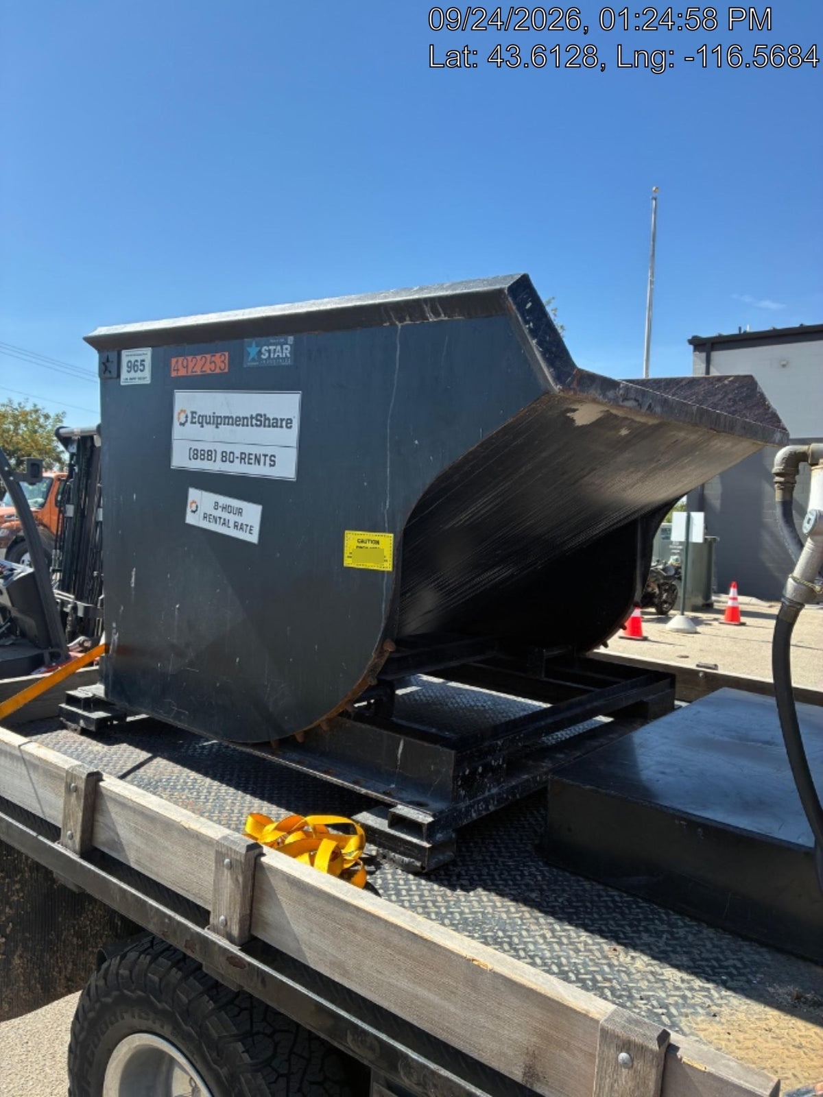 2025 STAR INDUSTRIES M-1820 - Self-Dump Hopper