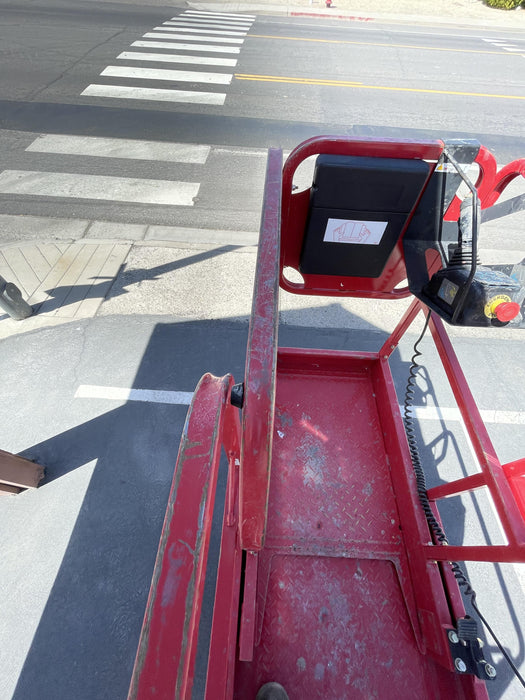 2020 MEC 1330SE Solid NM Tires, Steel Swing out Doors, LCS, Beacon, 900W Inverter