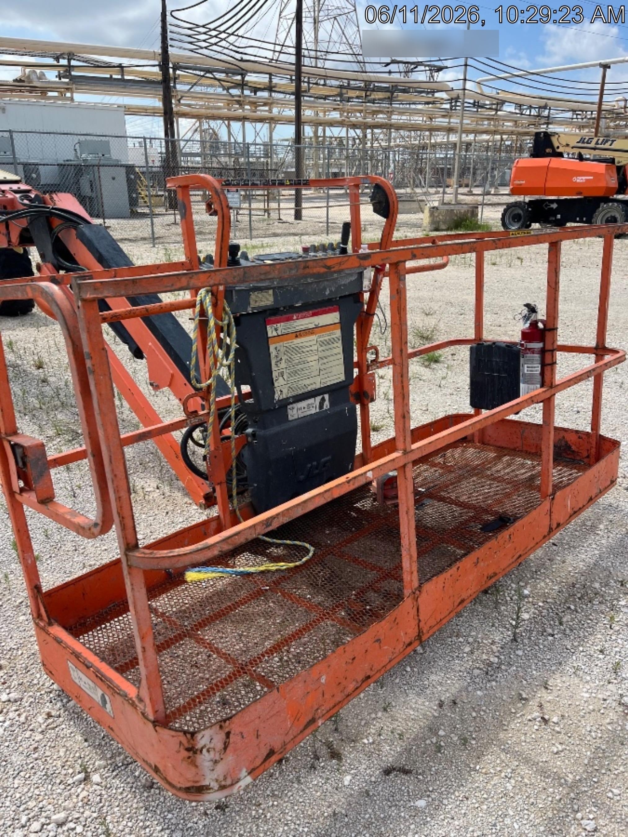 2019 JLG 660SJ