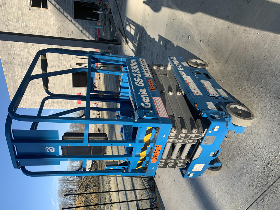 2021 GENIE GS-1330m