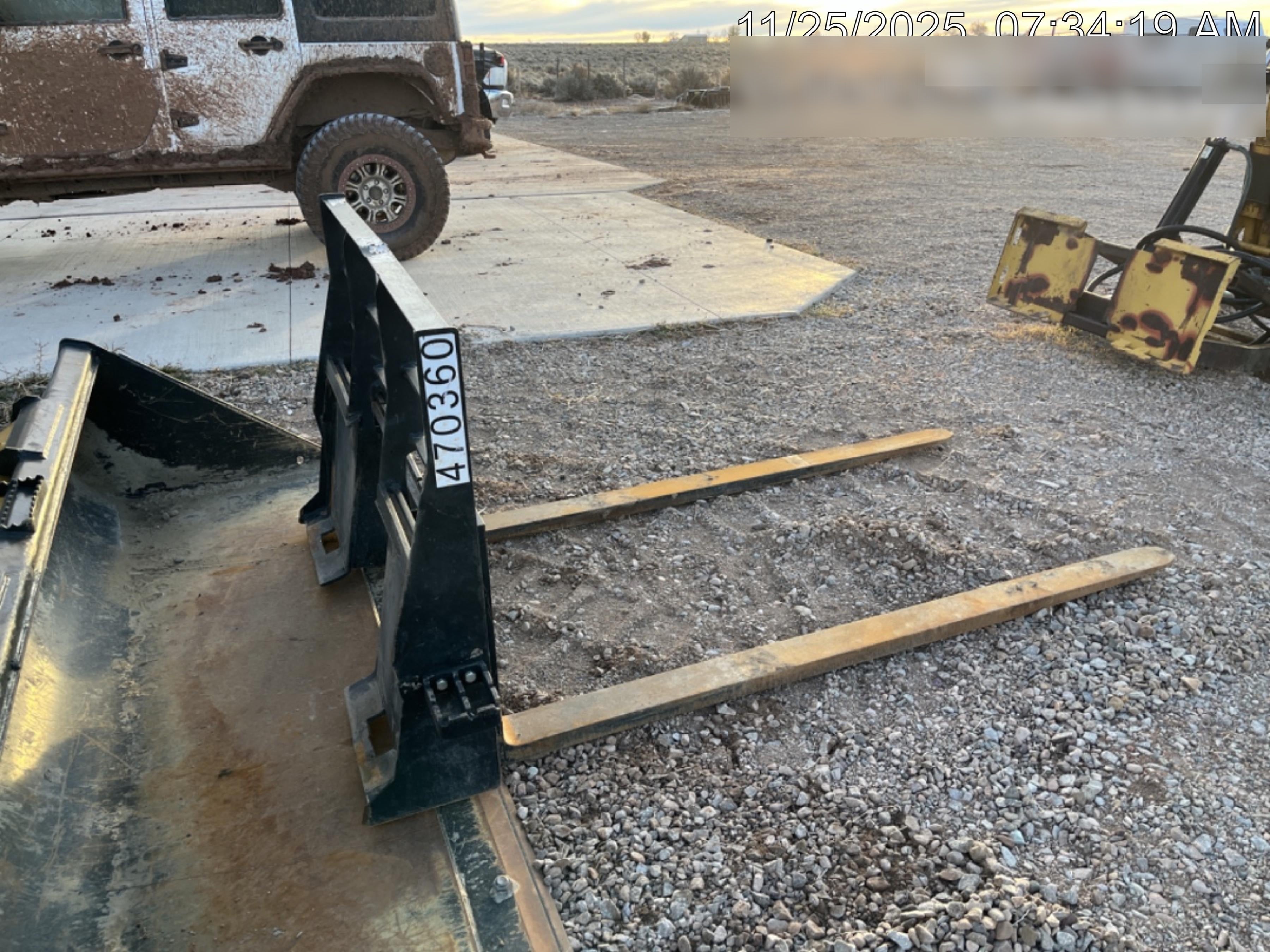 2024 ARROW MATERIAL HANDLING F5100CB - 72"