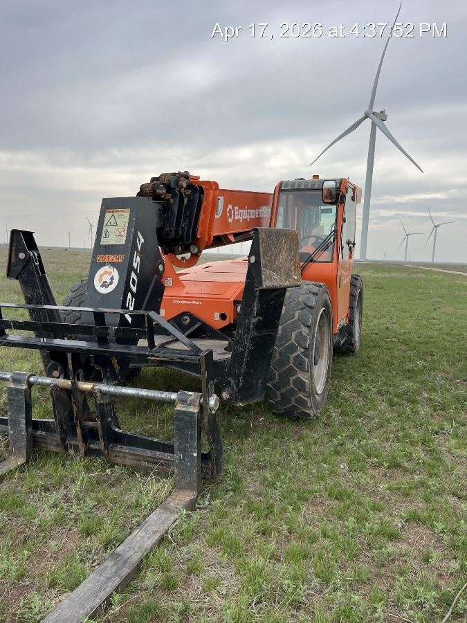 2022 SKYTRAK 12054