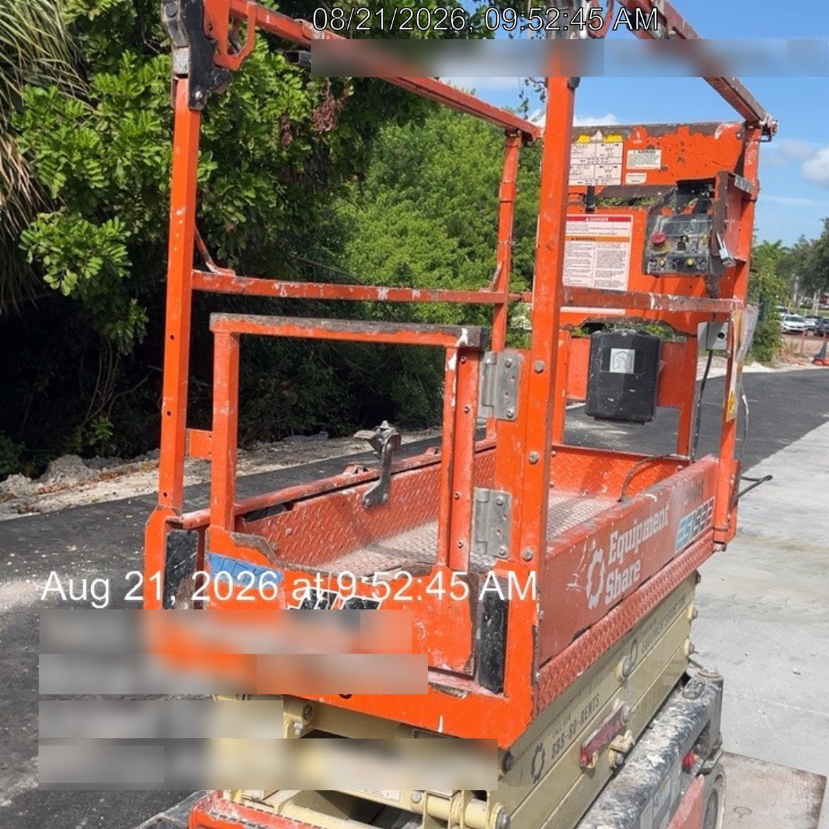 2023 JLG ES1932