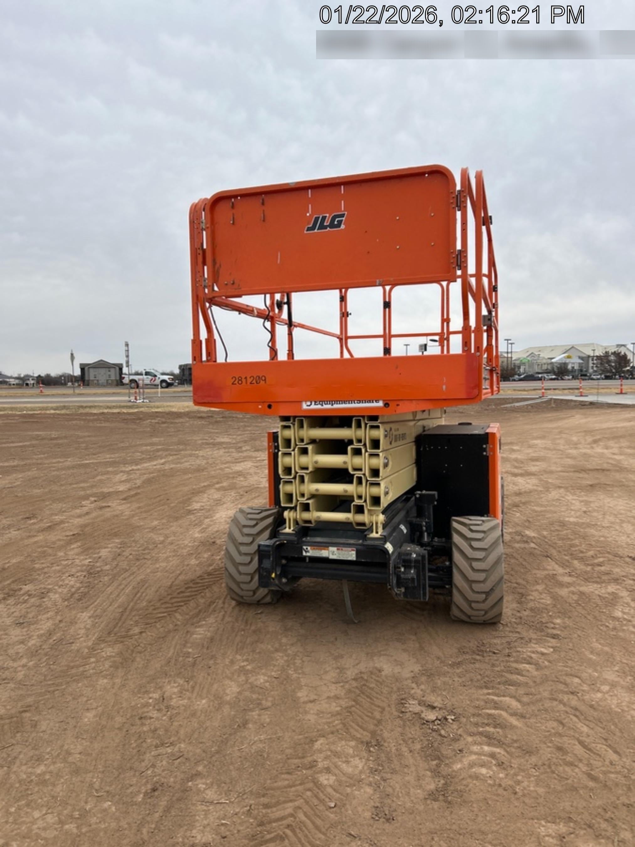 2022 JLG ERT4069