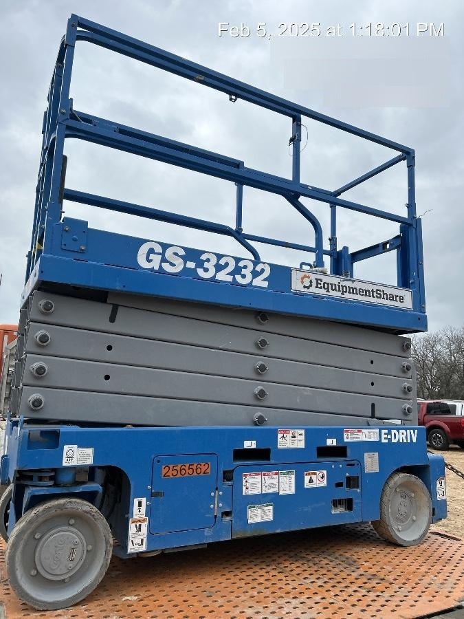 2022 GENIE GS-3232