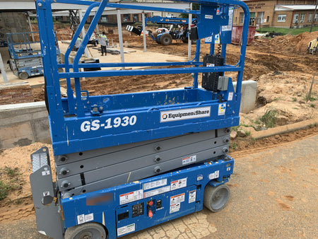 2020 Genie GS-1930 Fixed rails with chain entry gate - Pre A92.20