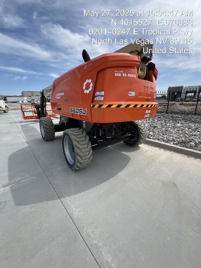 2025 JLG 660SJ
