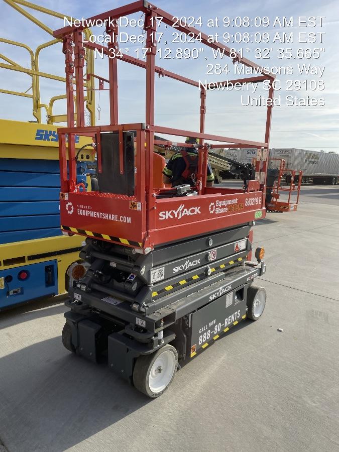2024 Skyjack SJ3219 Electric Drive, Sld NM Tires, DBcns, RFRails, Power to Platform, T3 + Access Control