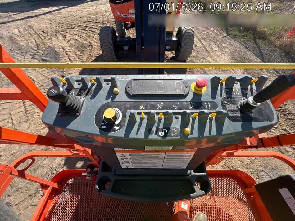 2025 JLG 450AJ