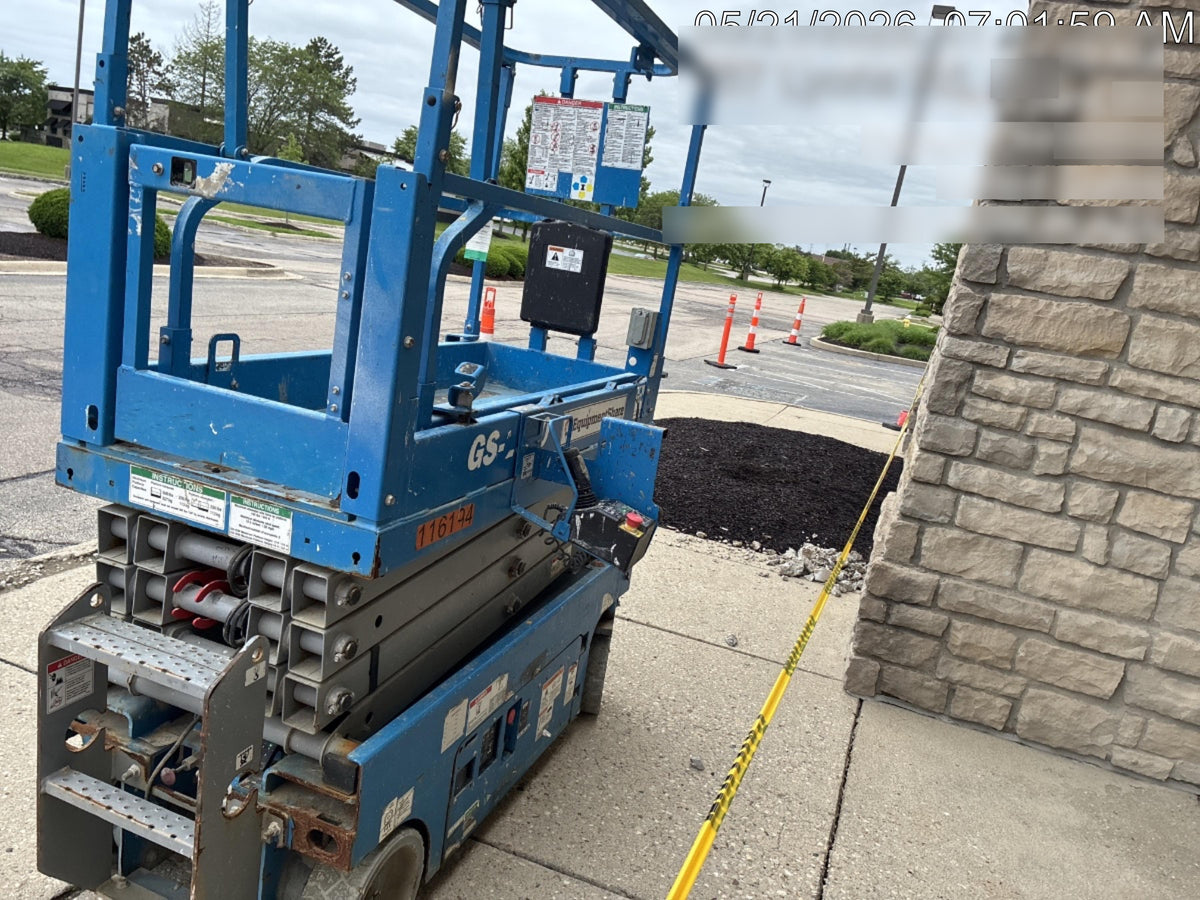 2020 Genie GS-1930 Solid Non Marking Tires, Beacon, Folding rails with half height swing gate