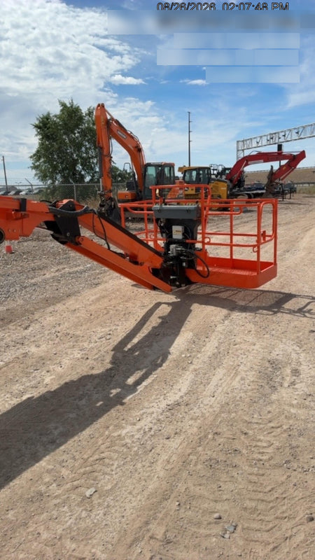 2021 JLG 660SJ