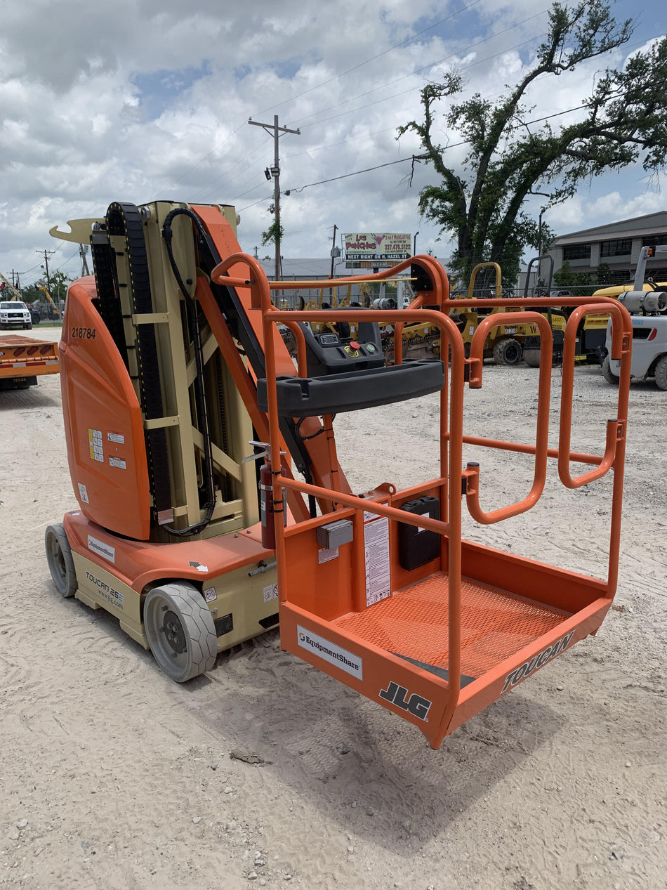 2022 JLG 26E