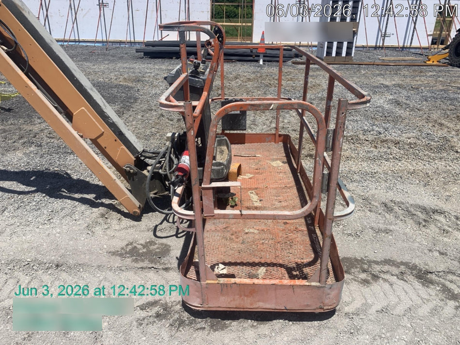 2022 JLG 660SJ