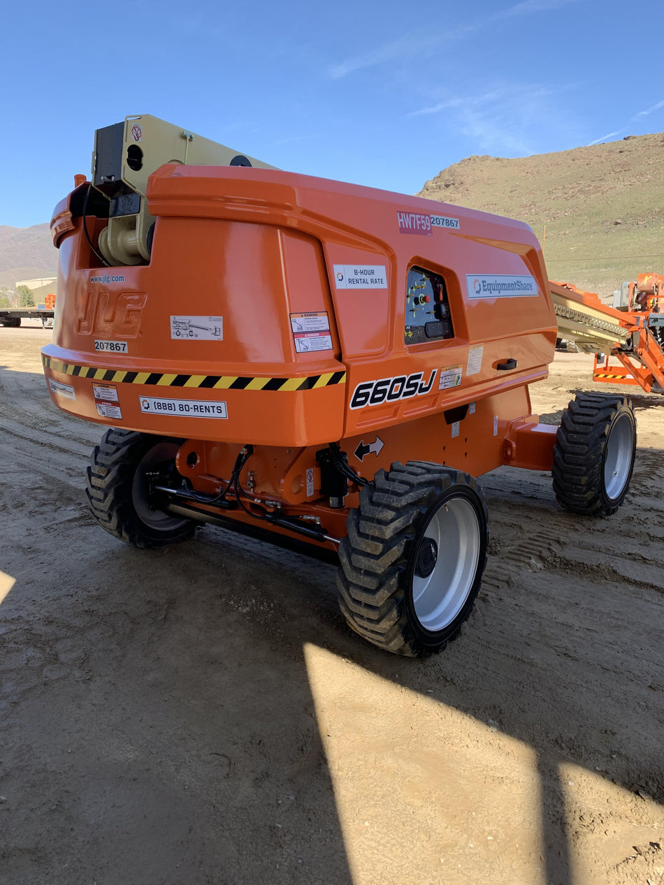 2022 JLG 660SJ