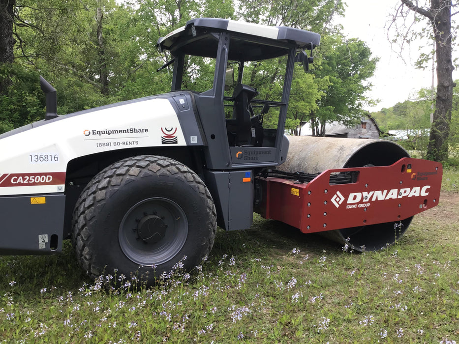 2021 DYNAPAC CA2500D