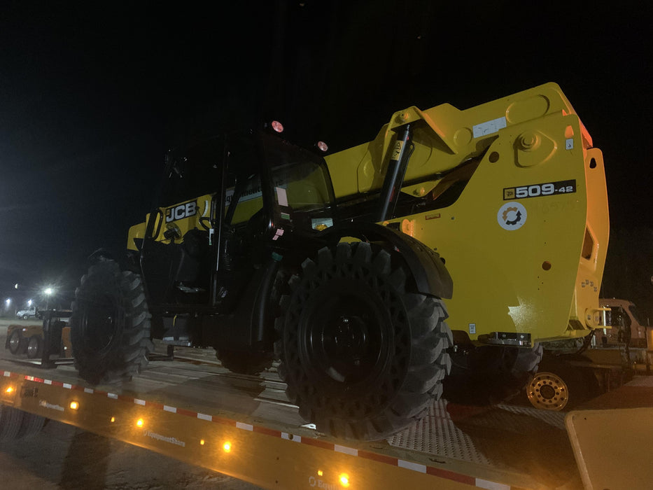 2020 JCB 509-42 Canopy, Solid Tires, Work Lights, Beacon, Aux Hydraulics, Back up Alarm, Lifting Eye, ES Decals