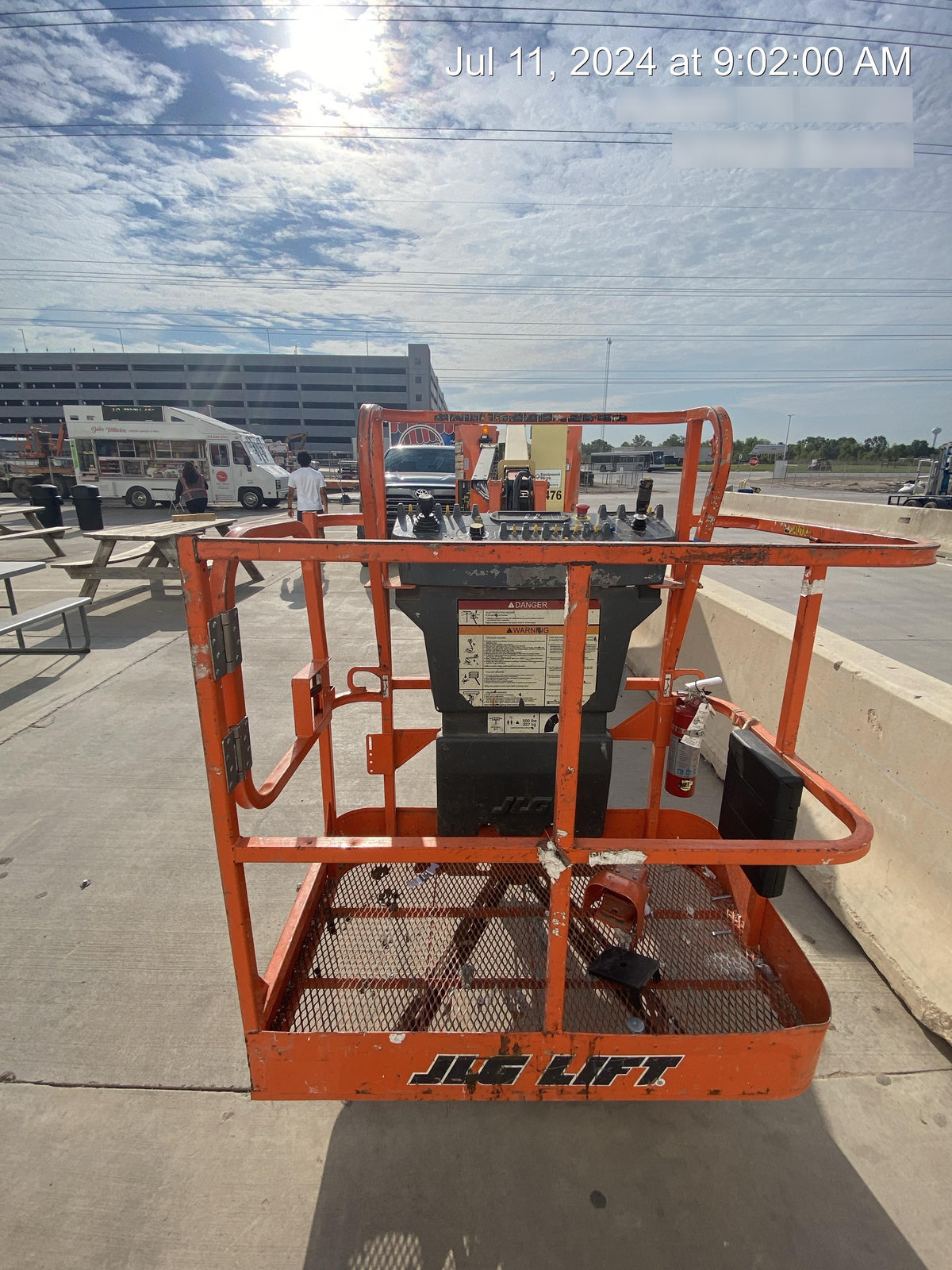 2019 JLG E300AJP