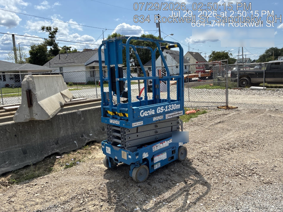 2021 GENIE GS-1330m