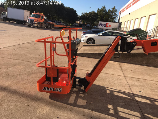 2019 JLG E300AJP