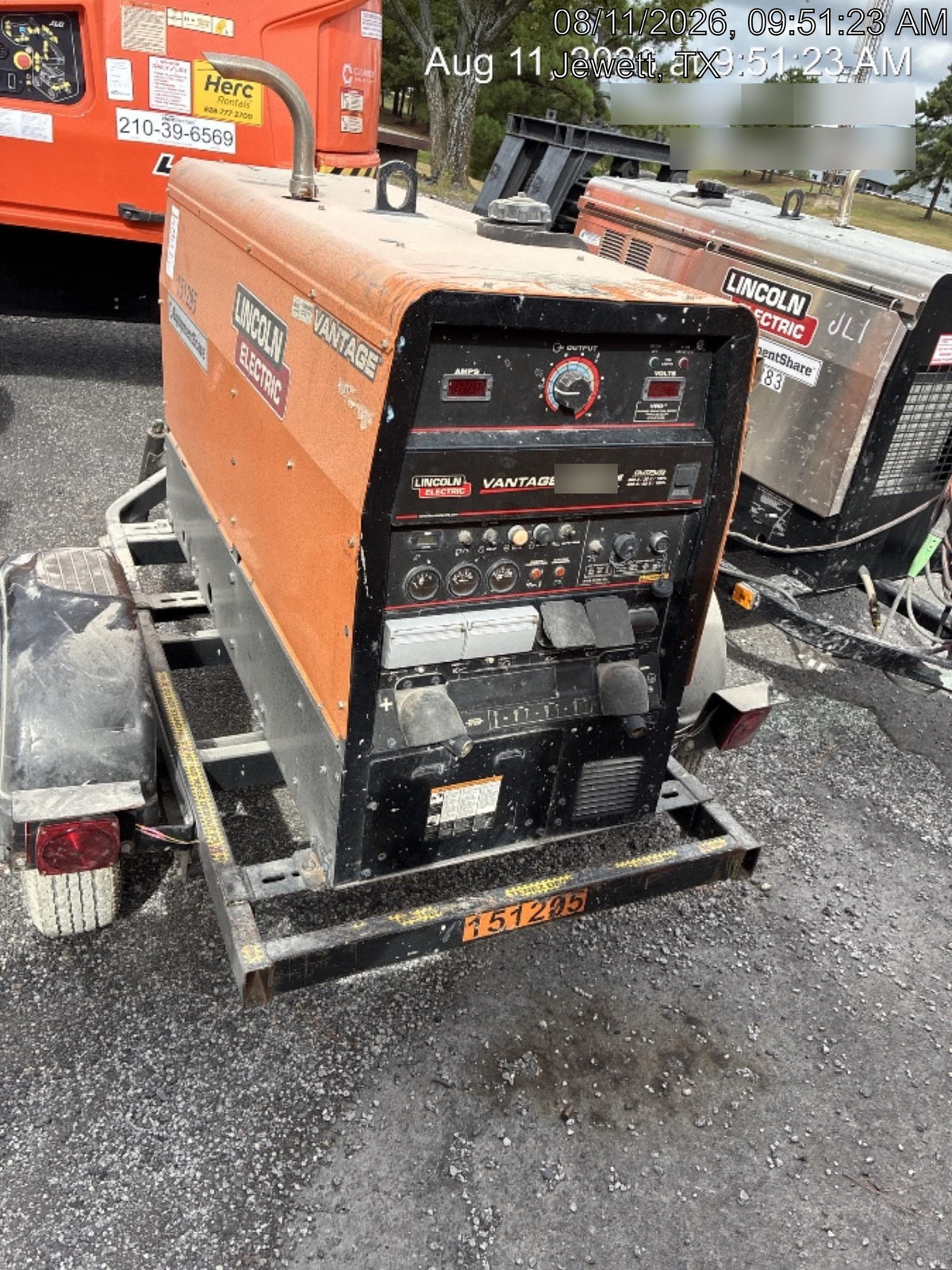 2021 Lincoln Electric Vantage 322 Vantage 322 Ready Pak 3 w/ Telematics & Decals, ORANGE (includes trailer, cable rack, fender light kit)