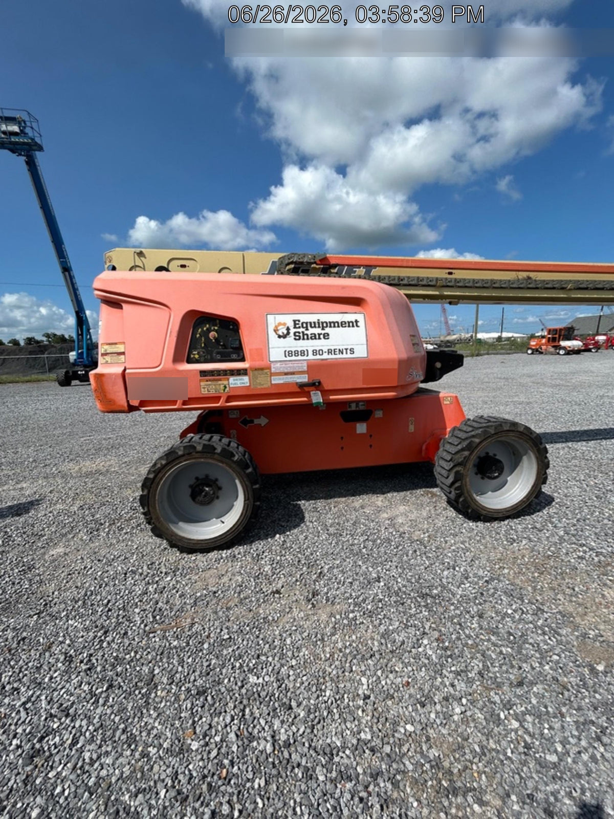 2019 JLG 660SJ