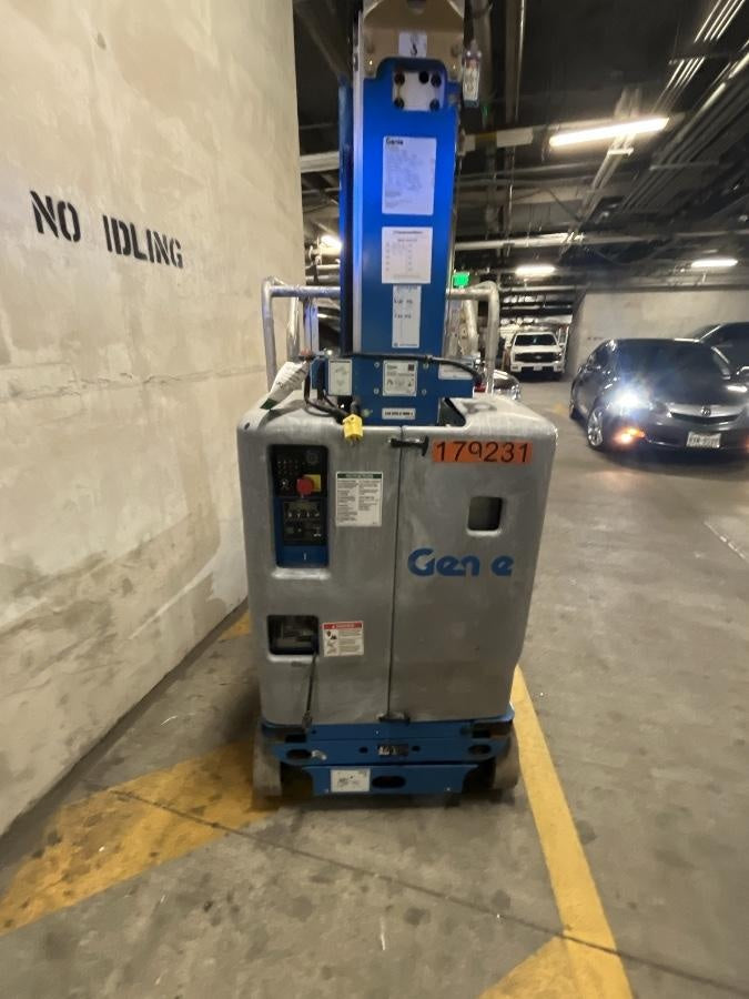2021 GENIE GR-20
