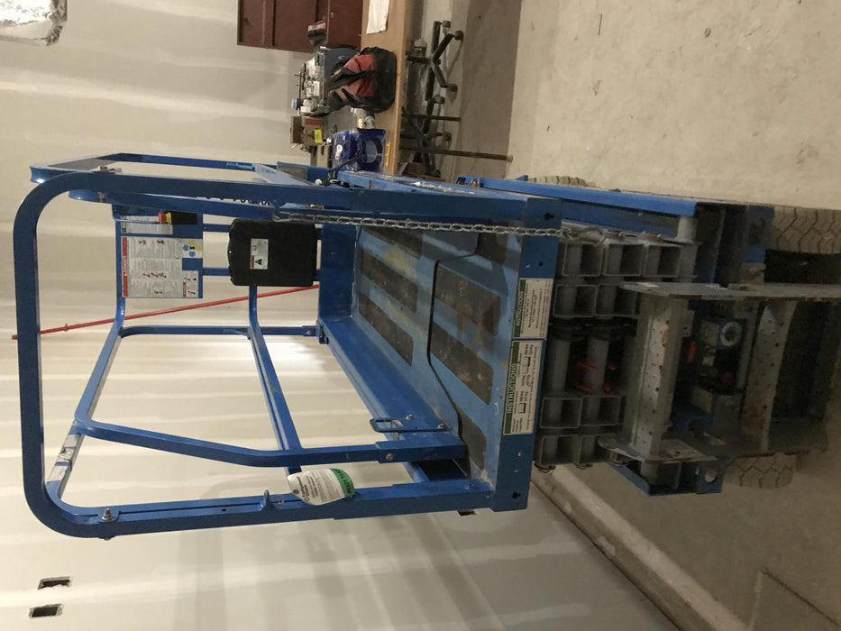 2019 Genie GS-1930 Fixed rails with chain Entry